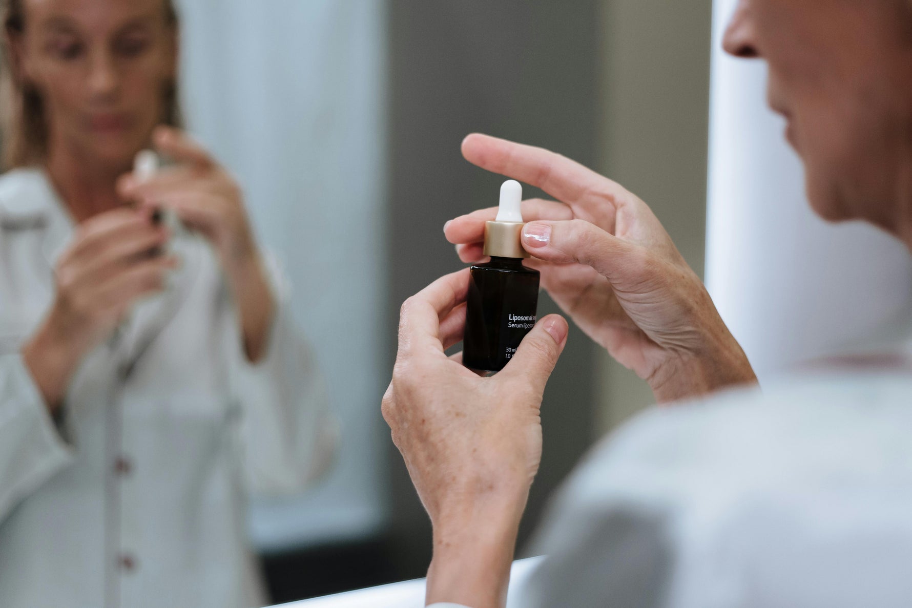 Niacinamide serum voor een egale teint en verfijnde poriën, huidverzorging met vitamine B3